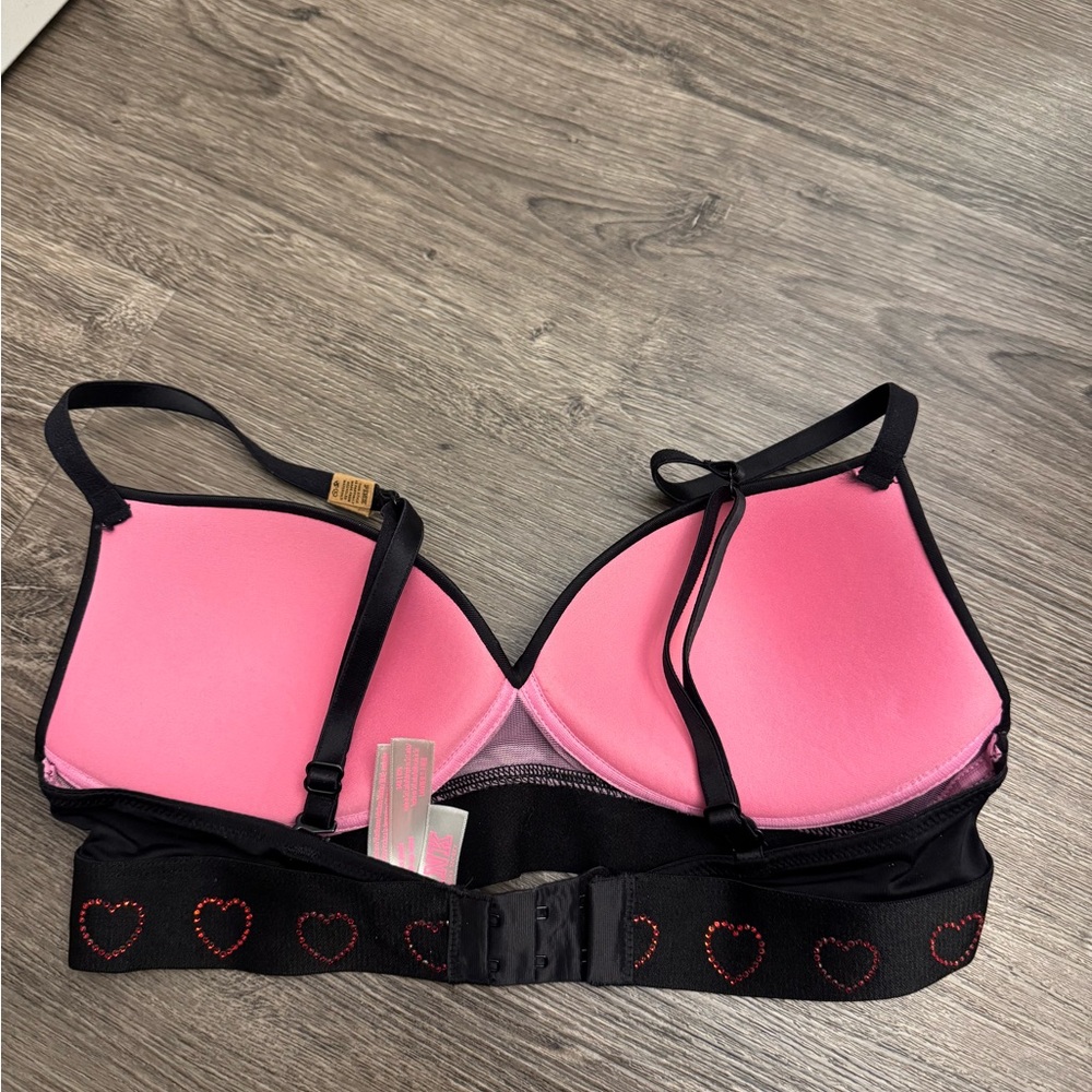 NWT PINK Victoria's Secret Black Bra with Red Heart Accents - Picture 4 of 6